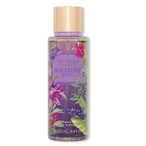 Victoria's Secret Blackberry Bite Body Mist z nutą jeżyny, lotosu i bursztynu 250ml