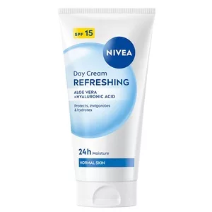Nivea 24H Nawilżenia odświeżający krem na dzień SPF15 50ml