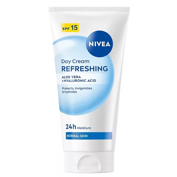 Nivea 24H Nawilżenia odświeżający krem na dzień SPF15 50ml