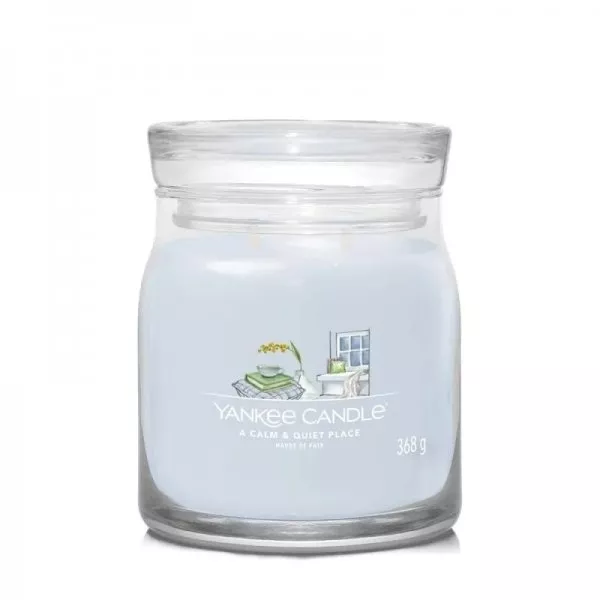 Yankee Candle Średnia świeca zapachowa A Calm & Quiet Place 368g